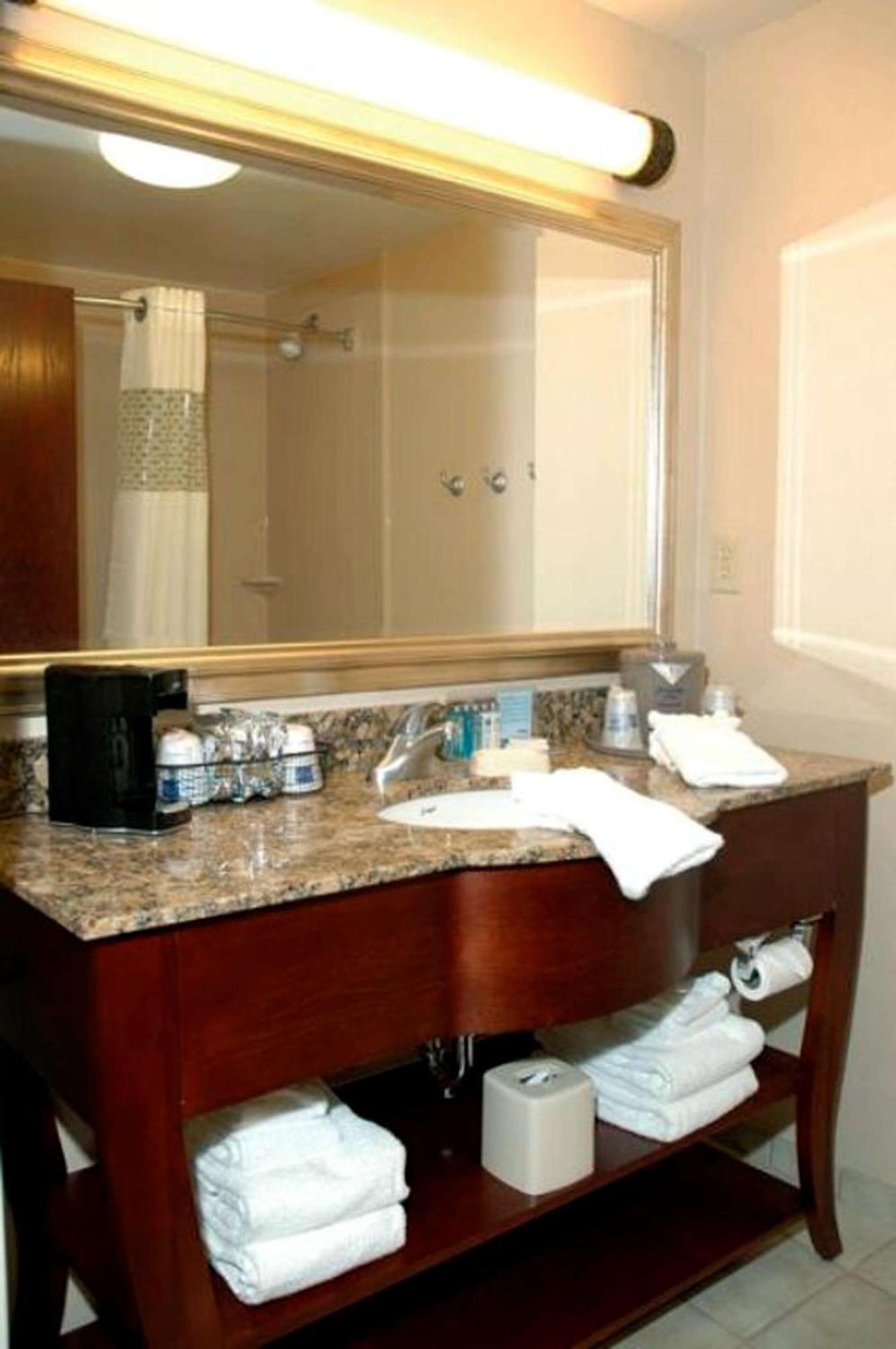 Hampton Inn Calera Eksteriør bilde